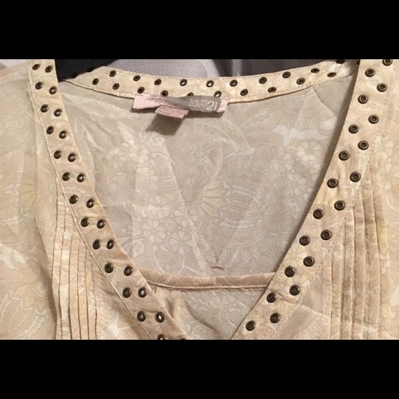 Forever 21 / Love21 Long Sleeve Blouse (Size: Medium) - Picture 3 of 9